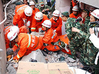 关于向四川地震灾区捐款的倡议书 ―― 众志成城，抗震救灾
